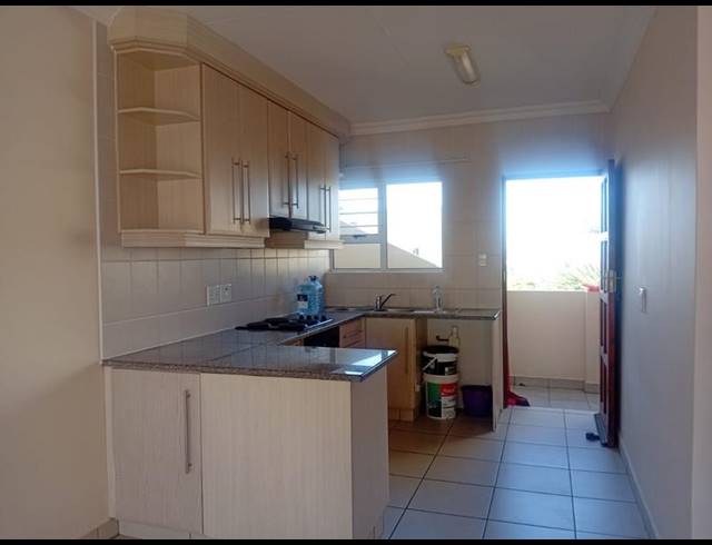 2 BEDROOM PROPERTY TO RENT IN MANABA BEACH